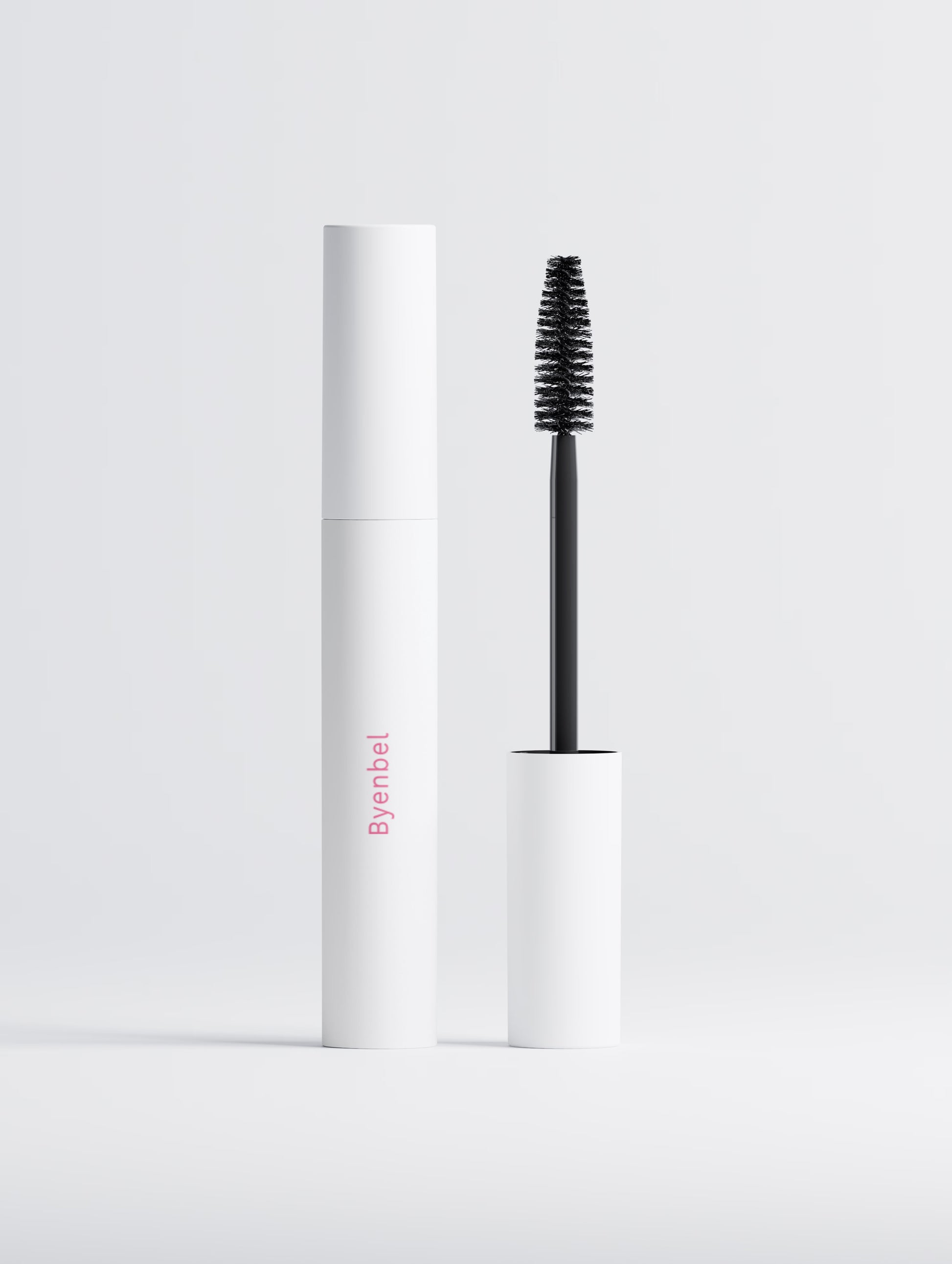 Mascara allongeant Byenbel - cils définis et allongés dès la première application